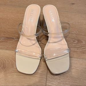Nude/clear sandals